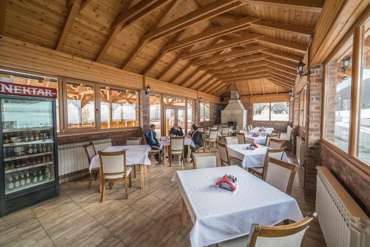 Vila "Maglic" Т'єнтіште Екстер'єр фото
